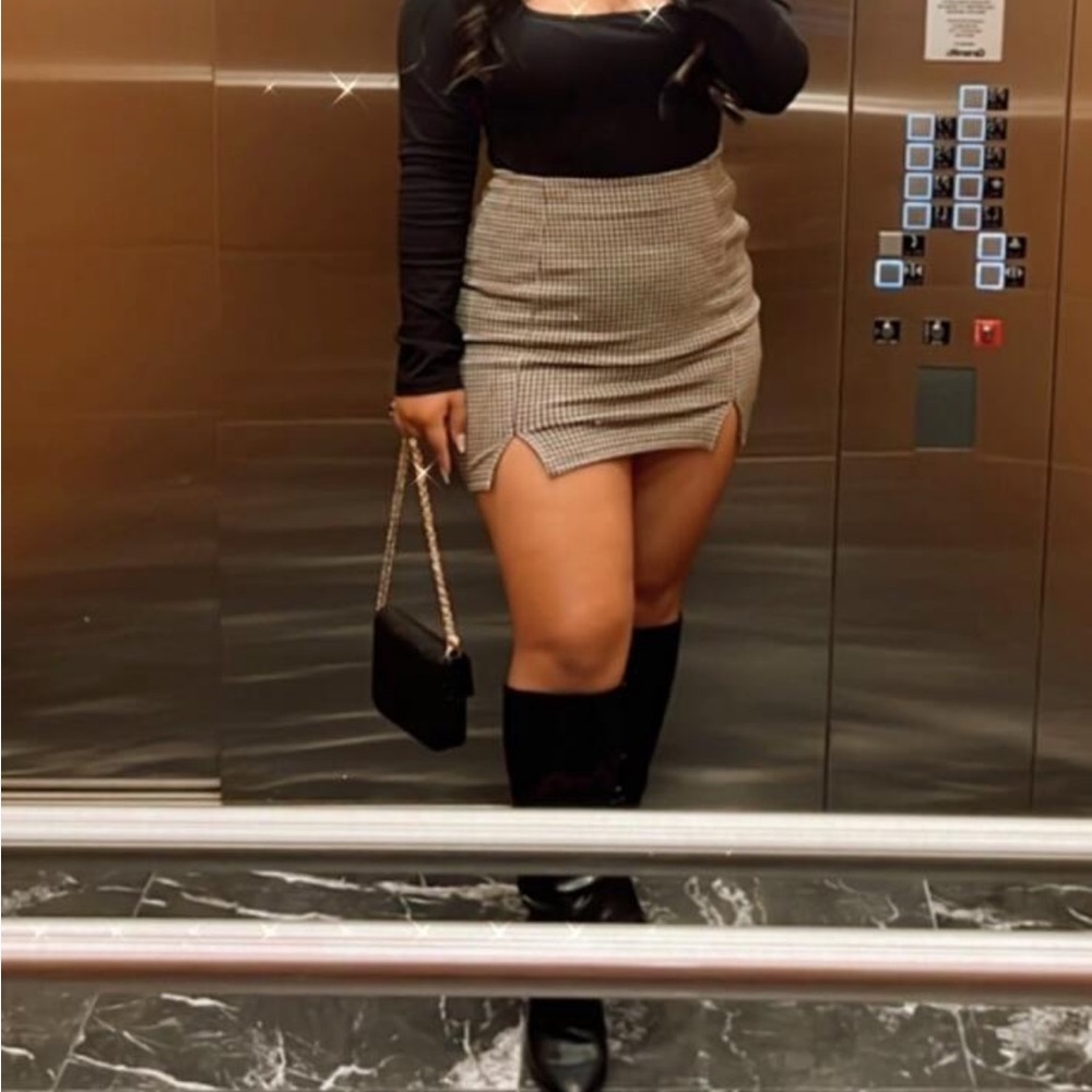 Classic Black and tan Checkered Skirt